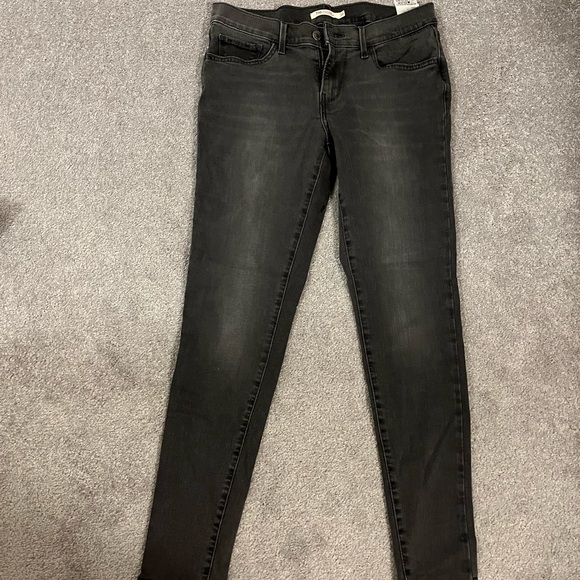 Levi’s Black Skinny Jeans - Picture 1 of 3